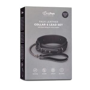 Collar con correa fetiche