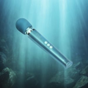 Le Wand - Dive Submersible Rechargable Vibrating Massager