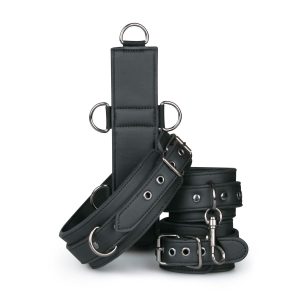 Set Bondage - Arnés, esposas y collar